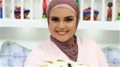 نجلاء الشرشابي: عملت بائعة لعب أطفال وزوجها صعيدي وابنتها تعيش خارج مصر وأصبحت جدة لحفيدتين